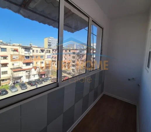 Tirane, shitet apartament 1+1 Kati 5, 58 m² 95.000 € (oxhaku)