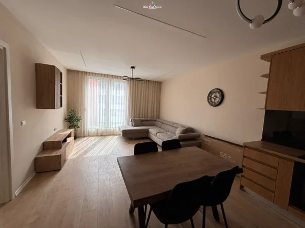 Tirane, jepet me qera apartament 1+1 Kati 3, 65 m² 700 € (Stacioni i Trenit, rruga Jordan Misja)