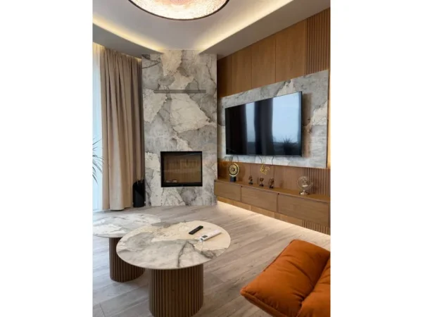 Tirane, shitet Vile 3 Katshe Kati 0, 700 m² 2.000.000 € (Liqeni i Thatë)