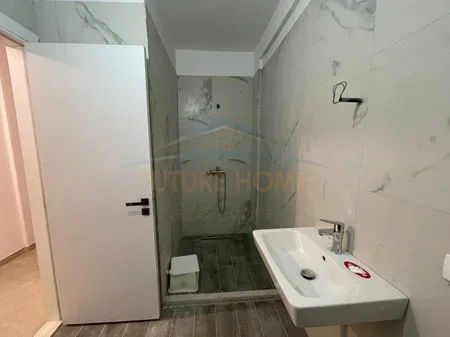 Tirane, shitet apartament 2+1 Kati 3, 119 m² 193.000 € (SELITE)