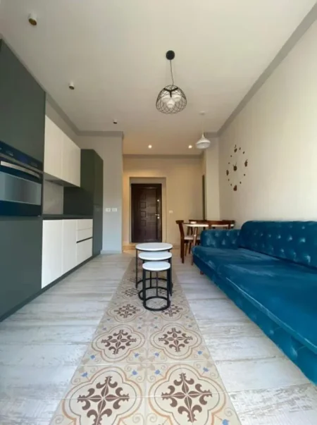 Tirane, jepet me qera apartament 2+1+Ballkon Kati 2, 70 m² 700 € (Rruga e Durresit)