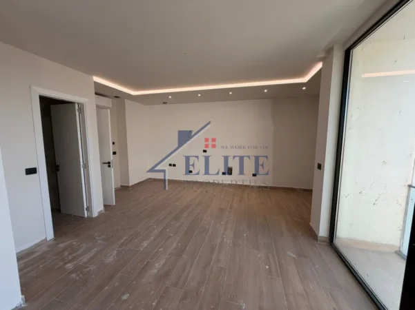 Tirane, jepet me qera zyre Kati 6, 450 m² 9.000 € (Rruga Dritan Hoxha)