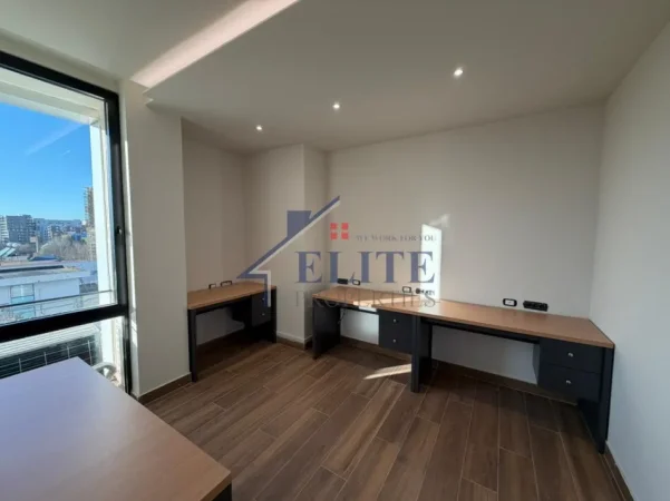 Tirane, jepet me qera zyre Kati 6, 450 m² 9.000 € (Rruga Dritan Hoxha)