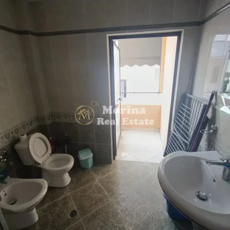 Tirane, jepet me qera apartament 1+1 Kati 4, 60 m² 500 € (Komuna e Parisit)