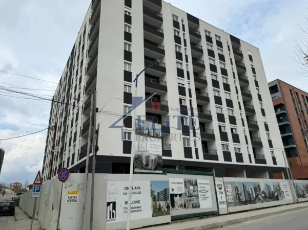 Tirane, shitet garazh | post parkimi Kati -2, (Paskuqan)