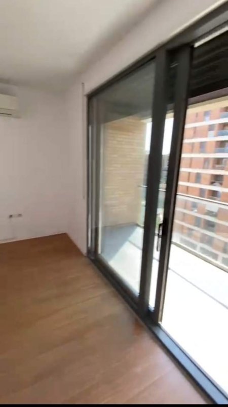 Tirane, jepet me qera zyre 132 m² 706 Euro (Don Bosko)