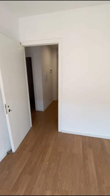 Tirane, jepet me qera zyre 132 m² 706 Euro (Don Bosko)