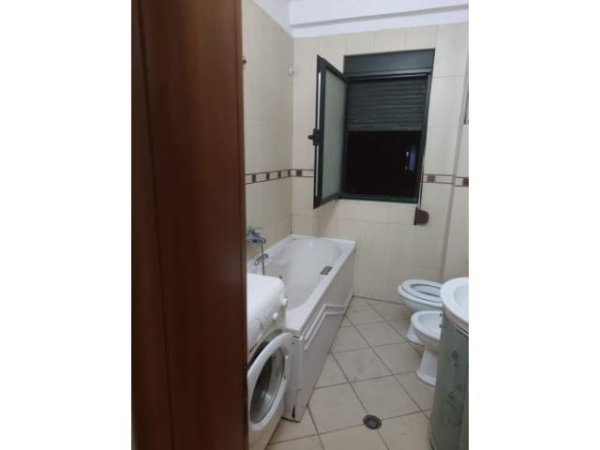Tirane, jepet me qera apartament 2+1+A+BLK Kati 2, 109 m² 500 Euro (RRUGA FERIT XHEJKO)