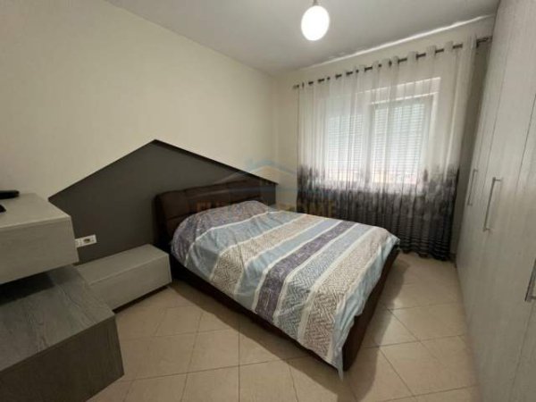 Tirane, jepet me qera apartament Kati 2, 100 m² 600 Euro (Kodra e Diellit)