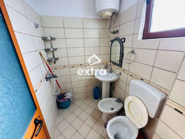 Shkoder, jepet me qera apartament Kati 2, 45 m² 180 Euro (Shkolla Jordan Misja)