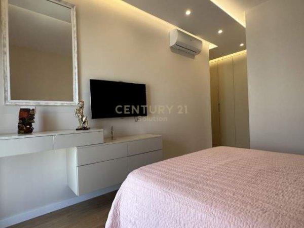 Tirane, jepet me qera apartament 3+1+BLK Kati 2, 125 m² 1.500 Euro