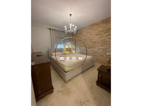 Tirane, jepet me qera apartament 2+1+A+BLK Kati 1, 100 m² 1.200 Euro (Zogu i Zi)