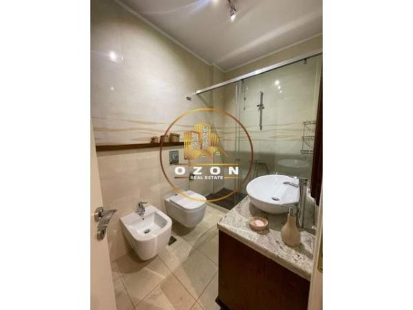 Tirane, jepet me qera apartament 2+1+A+BLK Kati 1, 100 m² 1.200 Euro (Zogu i Zi)