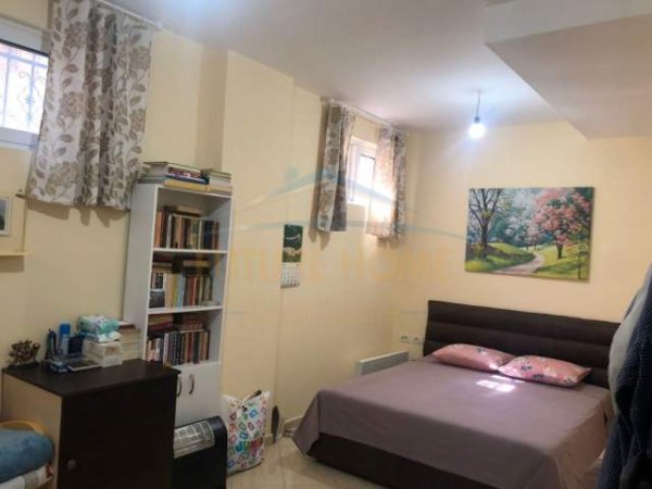 Tirane, shitet apartament Kati 0, 90 m² 120.000 Euro (Rruga Shote Galica)