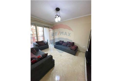 Tirane, jepet me qera 2+1 450 Euro
