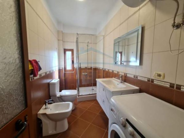 Tirane, jepet me qera apartament 1+1 Kati 2, 65 m² 470 Euro (21 Dhjetori)