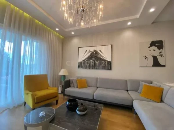 Tirane, jepet me qera apartament 2+1 Kati 1, 110 m² 900 Euro (Kopeshti Botanik)