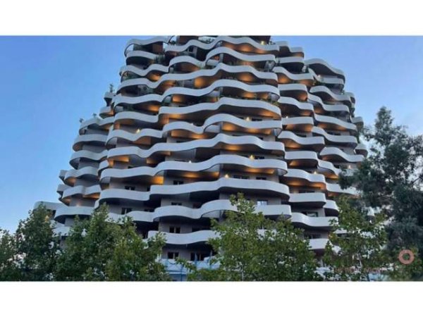 Tirane, shitet apartament 3+1+A+BLK 254 m² 891.030 Euro (Lion Park)