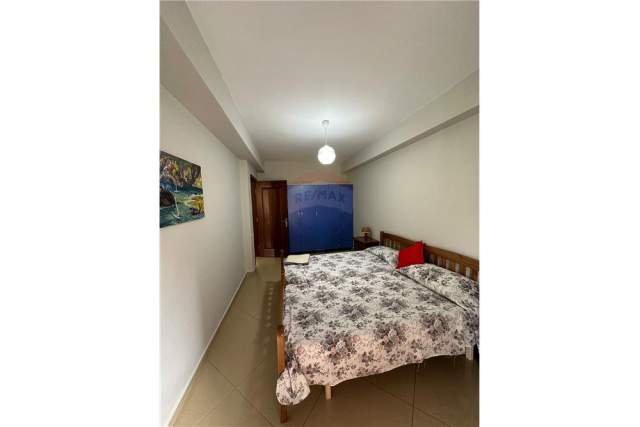 Tirane, jepet me qera apartament 1+1 400 Euro