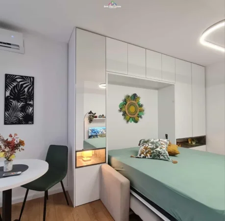 Tirane, shitet garsonier 1+1 Kati 4, 35 m² 80.000 € (Komuna e Parisit, prane Big Market)