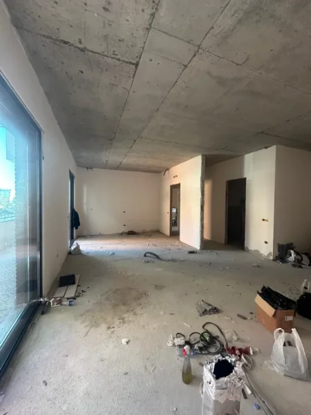 Tirane, shitet apartament 2+1+Ballkon Kati 2, 136 m² 330.000 € (Kompleksi Delijorgji)