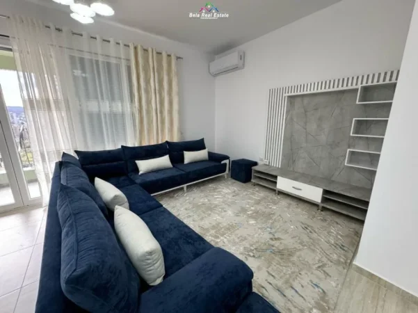 Tirane, jepet me qera apartament 2+1 Kati 6, 100 m² 700 € (rruga e Dafinave)