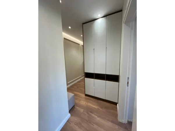 Tirane, shitet apartament 1+1 Kati 4, 57 m² 155.000 € (zogu i zi)