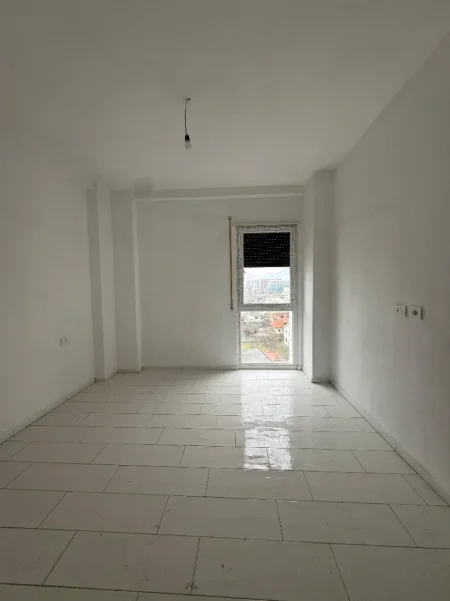 Tirane, shitet apartament 2+1 Kati 5, 119 m² 168.000 € (BULEVARDI I RI REZIDENCA BERMON)