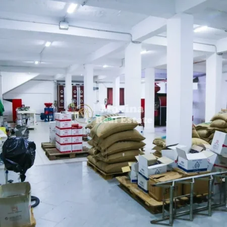 Durres, shitet ambjent biznesi Kati 0, 700 m² 590.000 € (Durres)