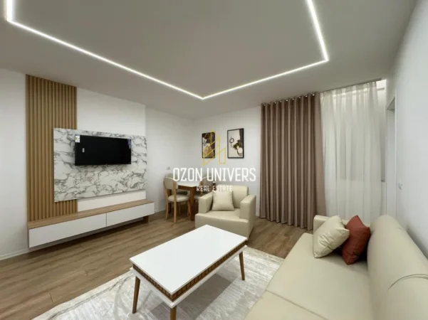 Tirane, shitet apartament 1+1+Ballkon Kati 5, 67 m² 175.000 € (Rruga Fortuzi)