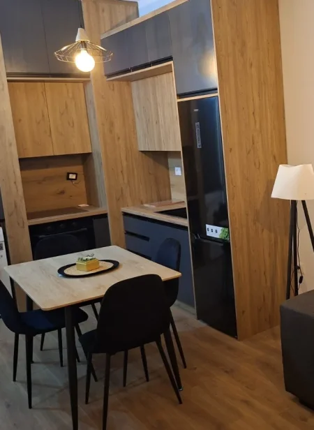 Tirane, jepet me qera apartament 1+1 Kati 6, 60 m² 400 € (Kompleksi Kadiu Ali Dem)