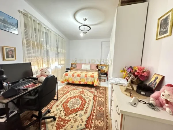 Tirane, shes apartament 2+1 Kati 4, 106 m² 200.000 € (Tregu Elektrik)