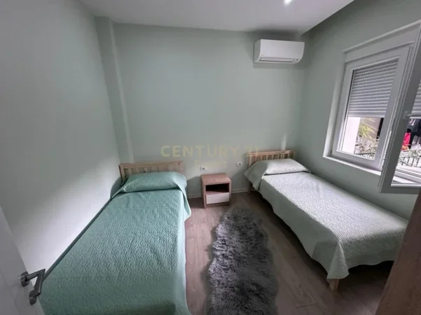 Tirane, shes apartament 1+1 Kati 2, 106 m² 300.000 € (Rruga e Elbasanit)