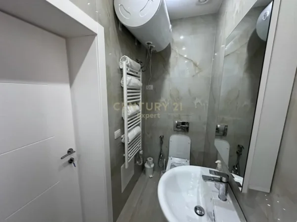 Tirane, shes apartament 1+1 Kati 2, 106 m² 300.000 € (Rruga e Elbasanit)