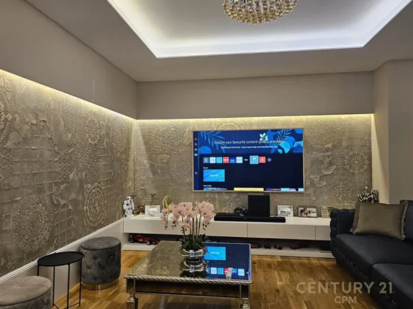 Tirane, shes apartament 3+1 Kati 2, 130 m² 390.000 € (Rruga Faik Konica)