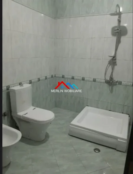 Tirane, jepet me qera apartament 2+1+Ballkon Kati 8, 112 m² 520 € (RRUGA 3 DESHMORET,YZBERISHT)