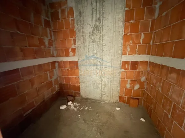 Tirane, shitet apartament 1+1 Kati 6, 67 m² 107.000 € (Fusha e Aviacionit.)