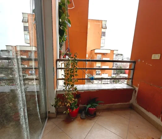 Shqiperi, jepet me qera apartament 1+1 Kati 3, 70 m² 340 € (Rruga Muhamet Deliu)