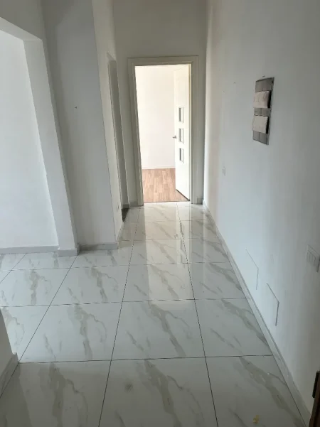 Tirane, jepet me qera apartament 1+1+Ballkon Kati 4, 65 m² 350 € (https://maps.app.goo.gl/Z4q2fhyjpb6jKwebA?g_st=ic)