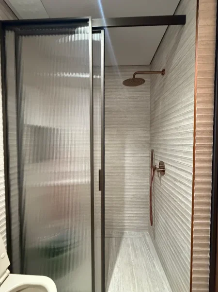 Tirane, jepet me qera apartament 1+1 , 74 m² 1.200 € (MINE PEZA GOLDEN TOWER RESIDENCE)