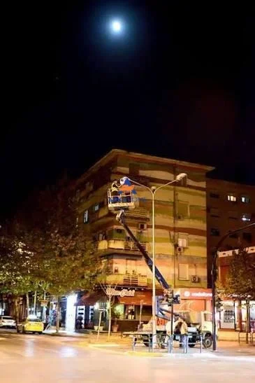 Tirane, jepet me qera ambjent biznesi Kati 0, 130 m² 3.120 € 