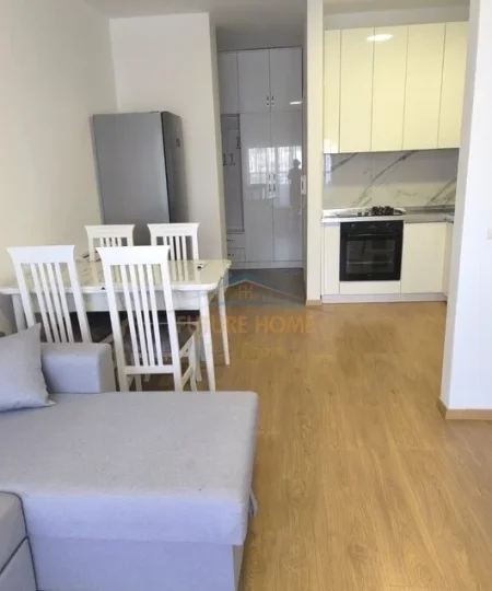 Tirane, jepet me qera apartament 2+1 Kati 4, 87 m² 750 € (Don Bosko)