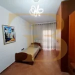 Tirane, jepet me qera apartament 2+1 , 115 m² 650 € (Stadiumi Dinamo)