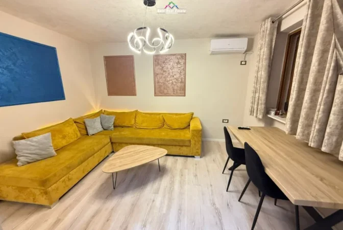 Tirane, jepet me qera apartament 1+1 Kati 1, 70 m² 570 € (Rruga e Dibres)