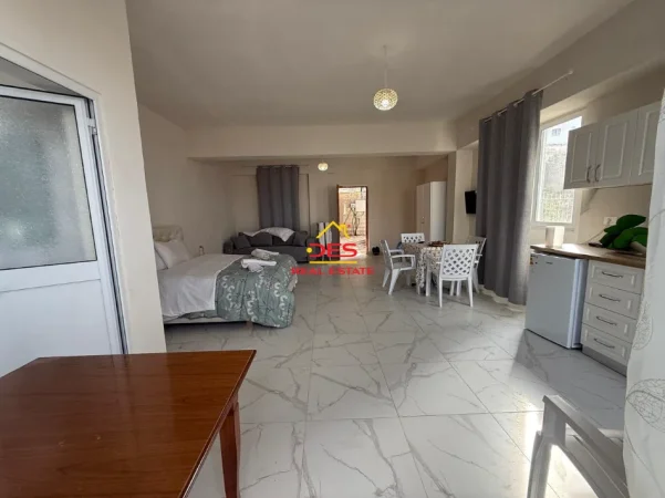Vlore, jepet me qera apartament Kati 0, 45 m² 250 € (Rruga Dhimitër Konomi)