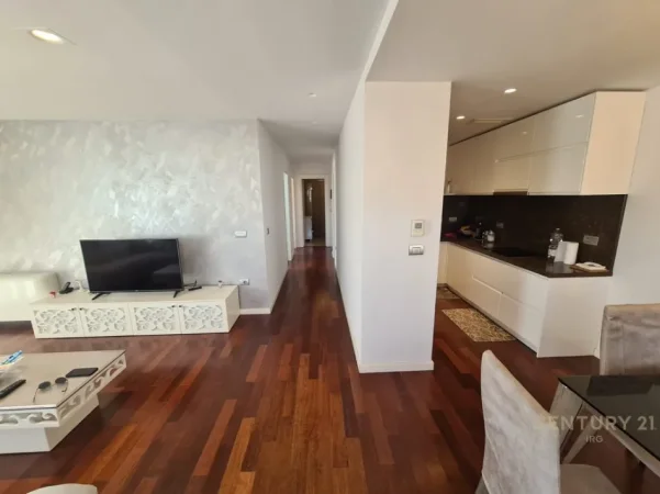 Tirane, shes apartament 2+1 Kati 5, 110 m² 275.000 € (Rruga E Kavajes)