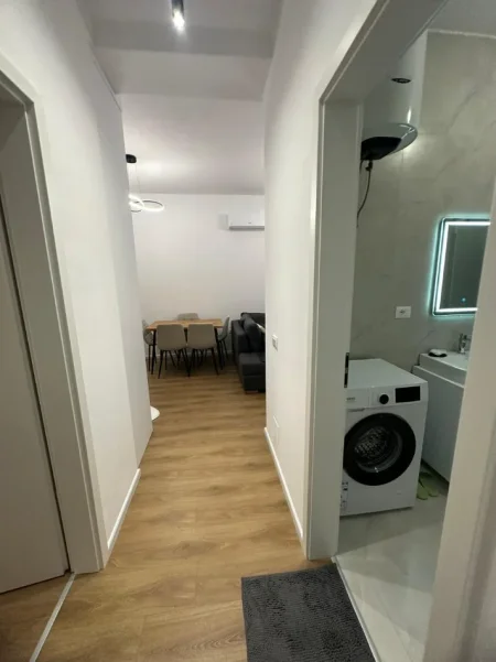 Tirane, jepet me qera apartament 2+1+Ballkon Kati 5, (Ali Dem, Rezidenca Kadiu)