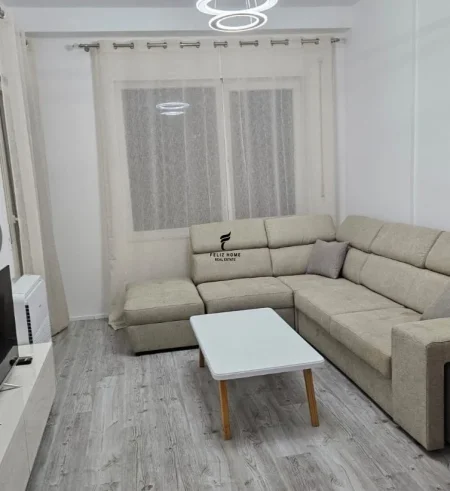 Tirane, jepet me qera apartament 2+1 , 86 m² 700 € (RRUGA E KAVAJES)