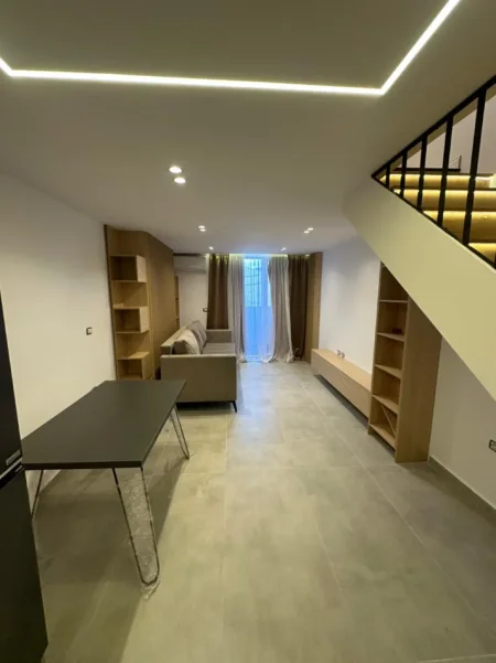 Tirane, shitet apartament 1+1 Kati 1, 73 m² 119.000 € (Golden Park)