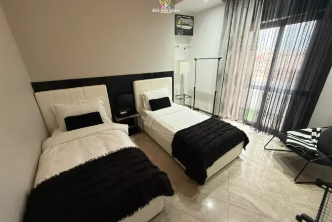 Tirane, jepet me qera apartament 2+1 Kati 8, 96 m² 960 € (bllok)